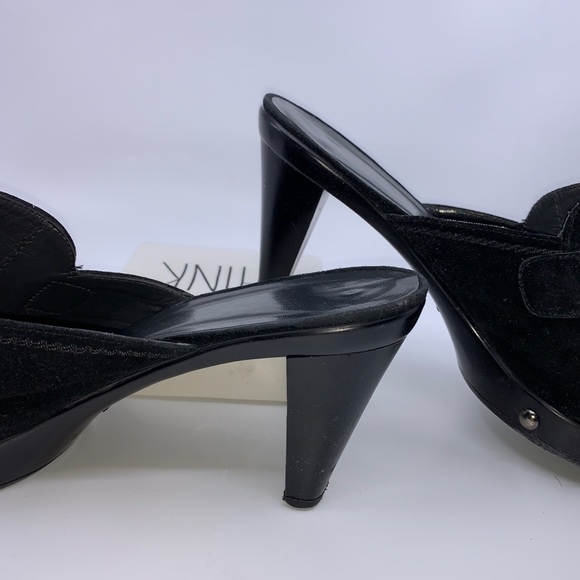 Stuart Weitzmnn suede - Picture 6 of 8